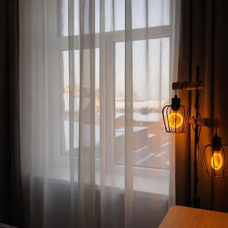 Cozy Fireplace Two Bedrooms Workspace *