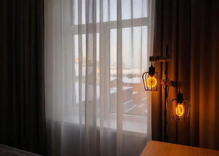 Cozy Fireplace Two Bedrooms Workspace *