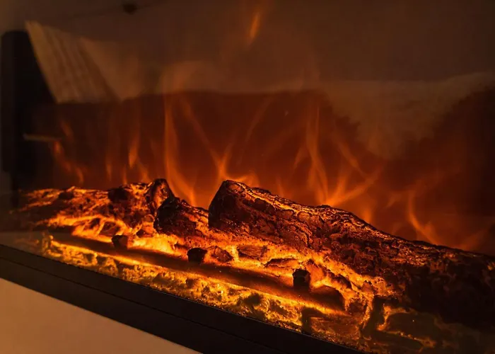 Cozy Fireplace Two Bedrooms Workspace Dzīvoklis Riga